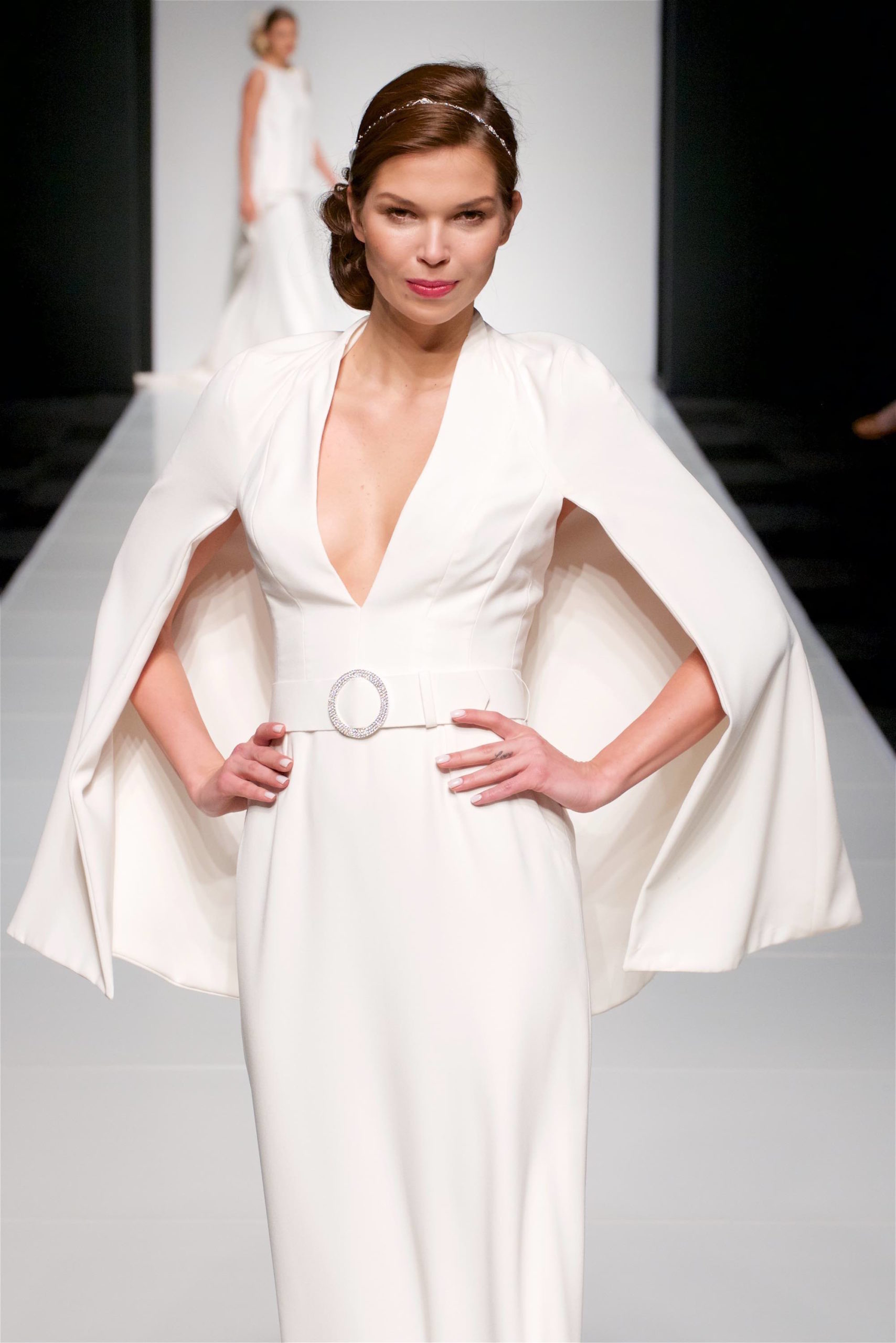 Bridal trend: the coverup - Absolutely Weddings
