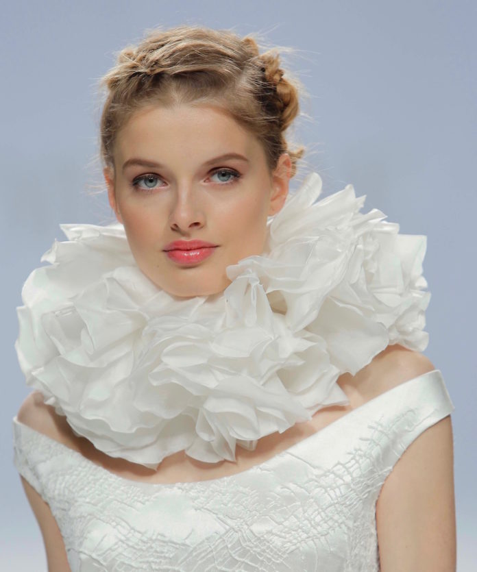 Bridal Trend: New neck line