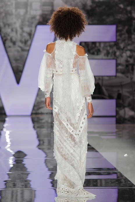 Barcelona Bridal Fashion Week offered rich treasures as well as an unrivalled insight into what brides will be wearing in 2018. Here are 15 showstopping designer gowns from the catwalk that made us go 'Wow!'