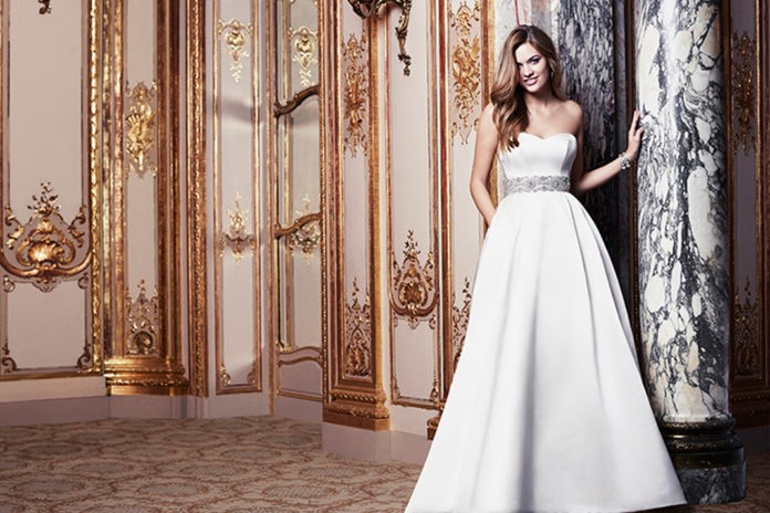 Caroline Castigliano sample sale – the place to find a dream gown for less