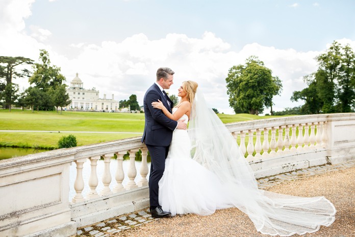 Real wedding: White magic at a classic country wedding