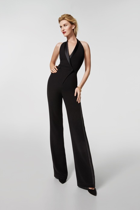 Pronovias offers online sales for its fabulous cocktail and red-carpet gown collection