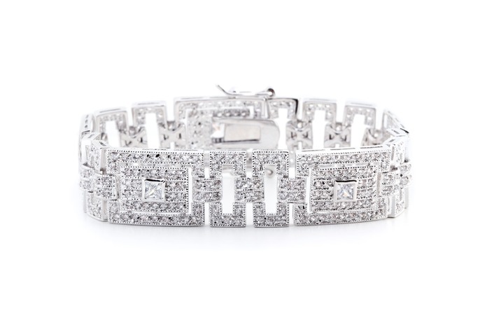 Bridal jewels: wedding-day sparklers