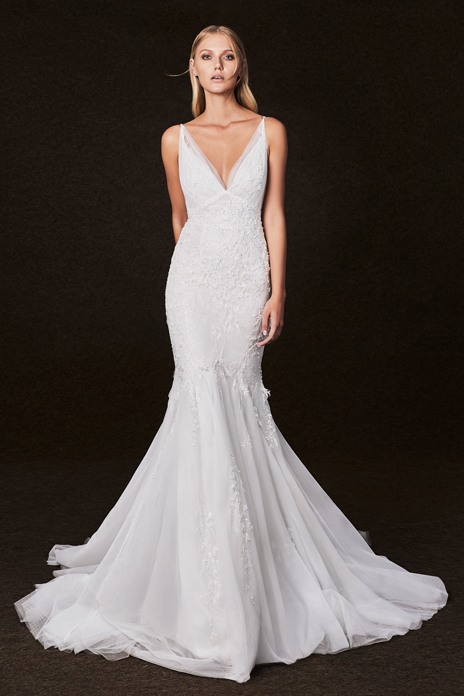 Bridal trend: Follow the curve with these form-enhancing wedding gowns