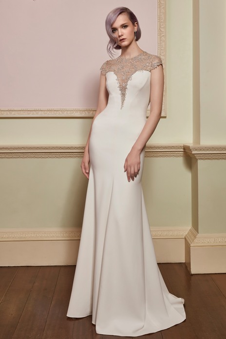 Bridal trend: Sleek dressing for wedding-day glamour