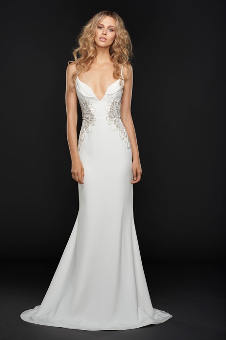 Bridal trend: Sleek dressing for wedding-day glamour