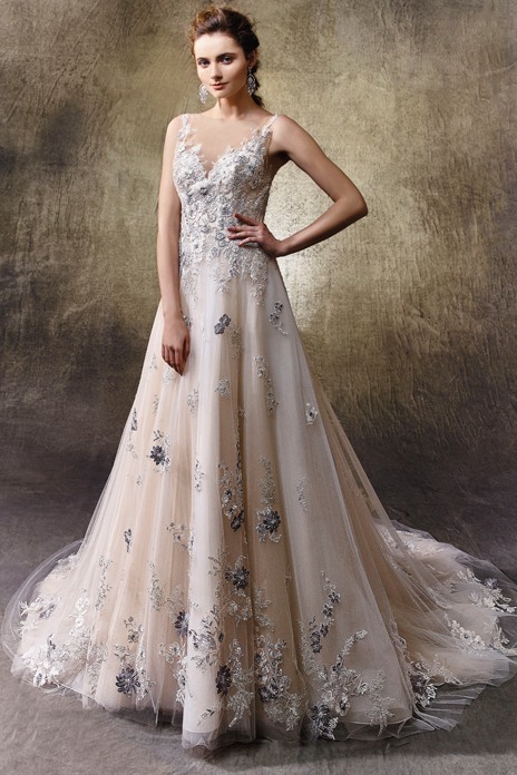 Bridal trend: Romantic gowns with flower power