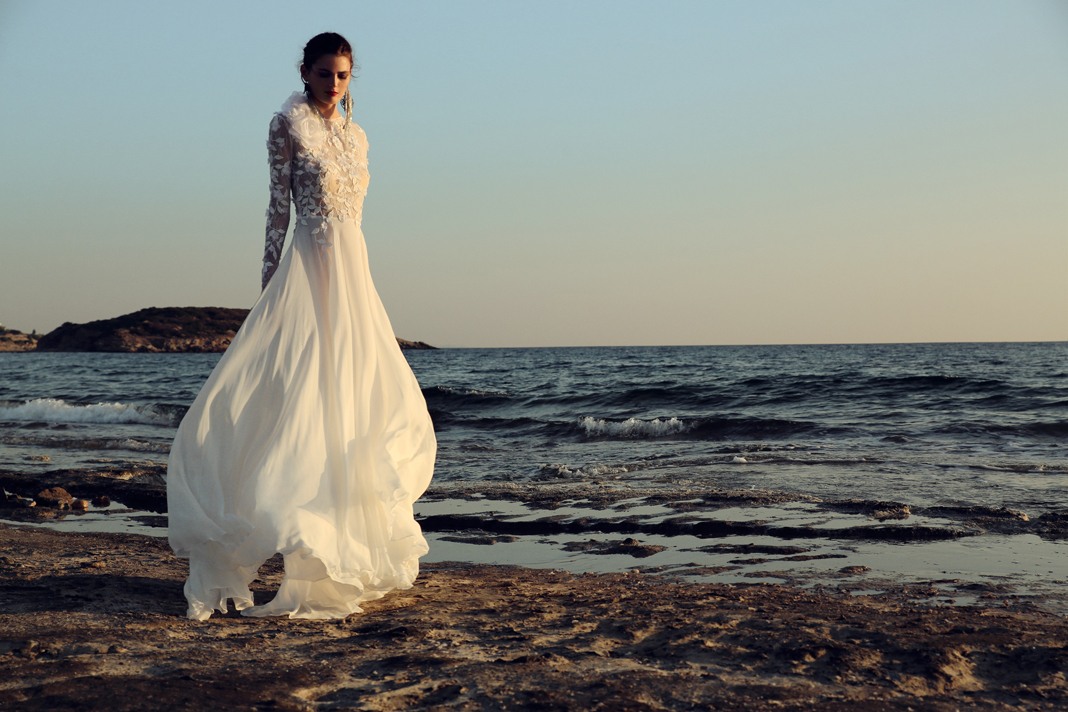 Bridal trend: Romantic gowns with flower power