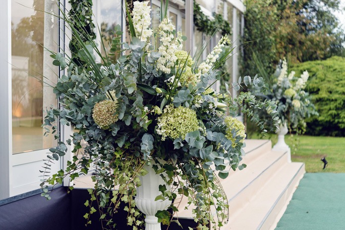 Real wedding: Garden glamour for a summer wedding