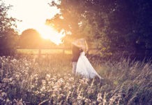Real wedding: Garden glamour for a summer wedding