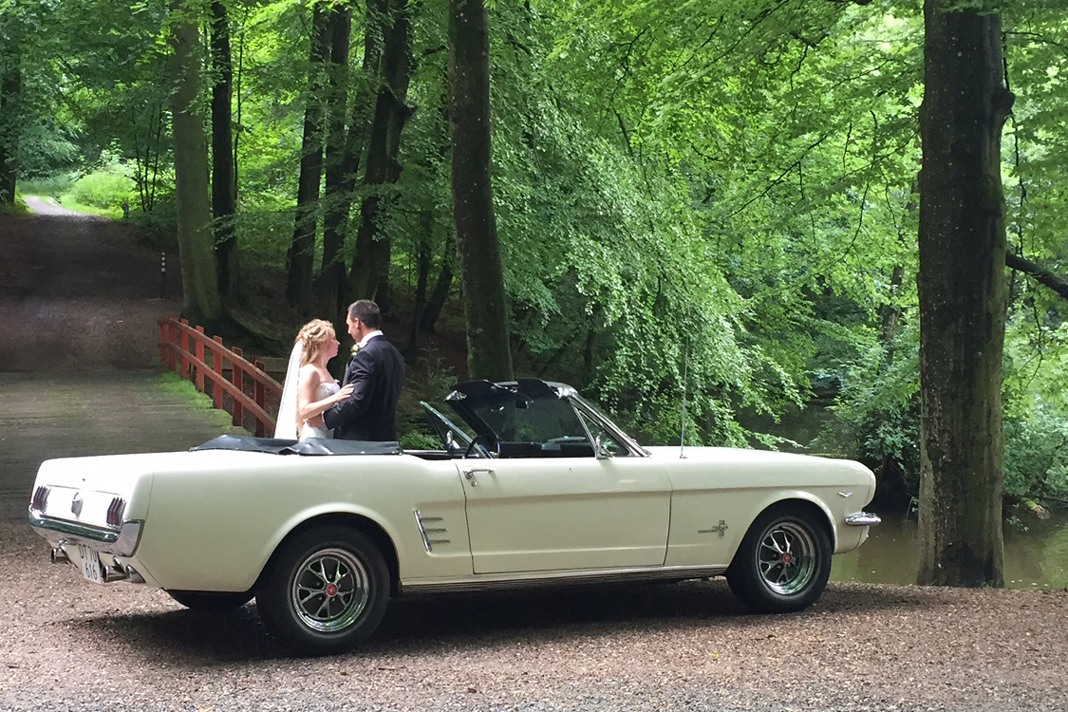 Expert answer: We'd like to hire a classic car for our wedding