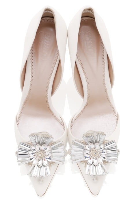 Bridal shoes: Walk tall