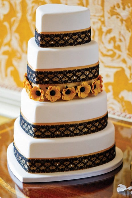 Sweet love with these delicious wedding cake ideas