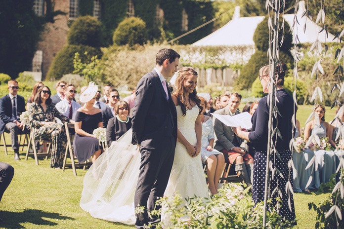 Real wedding: Country Classic in the heart of Norfolk
