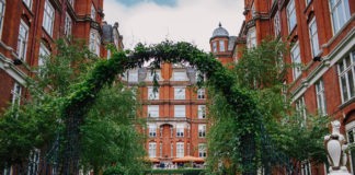 St. Ermin's Wedding Showcase gives a grand tour of this central London venue