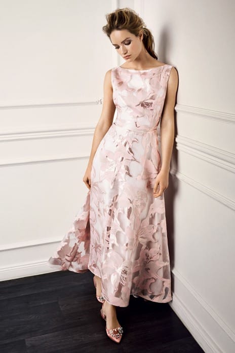 10 great outfit ideas for mother of the bride and wedding guest