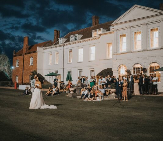Save money on your wedding without compromising on style or romance with our wedding planning tips